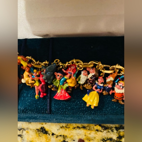 The Bradford Exchange The Ultimate Disney Classic Character Charm Bracelet - Picture 10 of 12